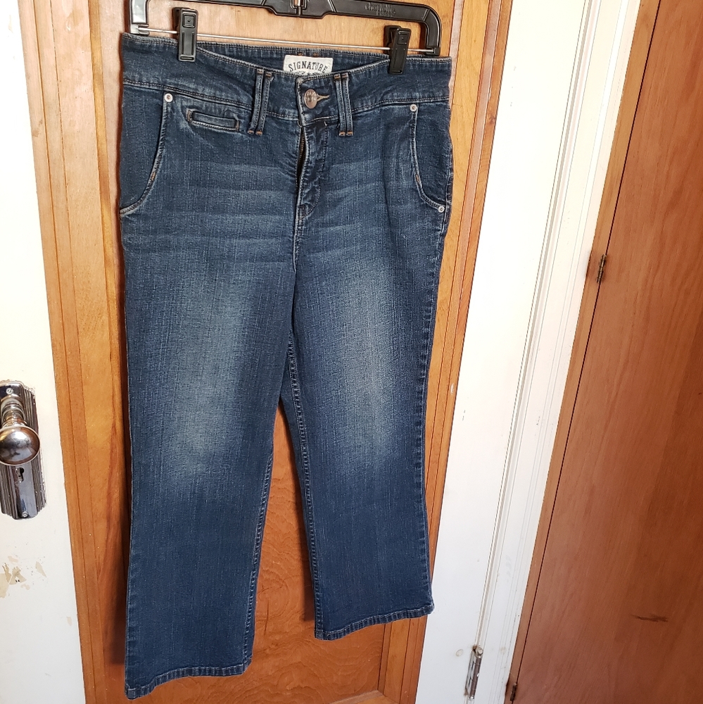 Signature by Levi Capri Jeans